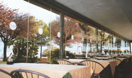 Handbewegliche Glaswand fr Restaurants